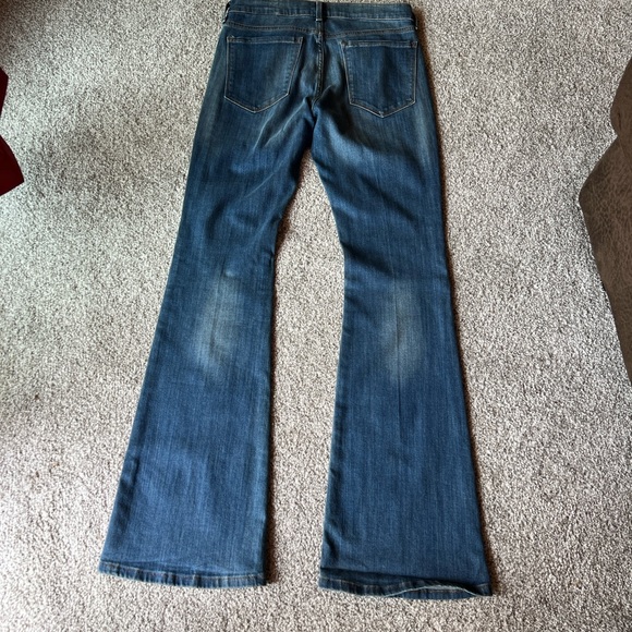 Banana republic flare jeans size 28, inseam 32 - Picture 7 of 9